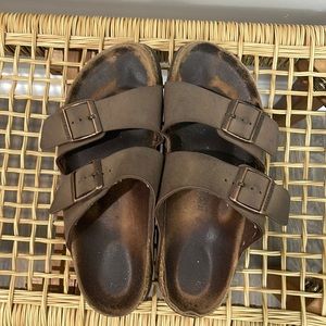 BIRKENSTOCK SLIDES